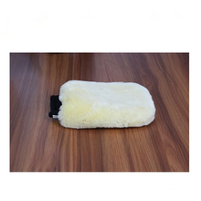 China factory wholesale Wool real fur long hair mitt lambwool wash mitt